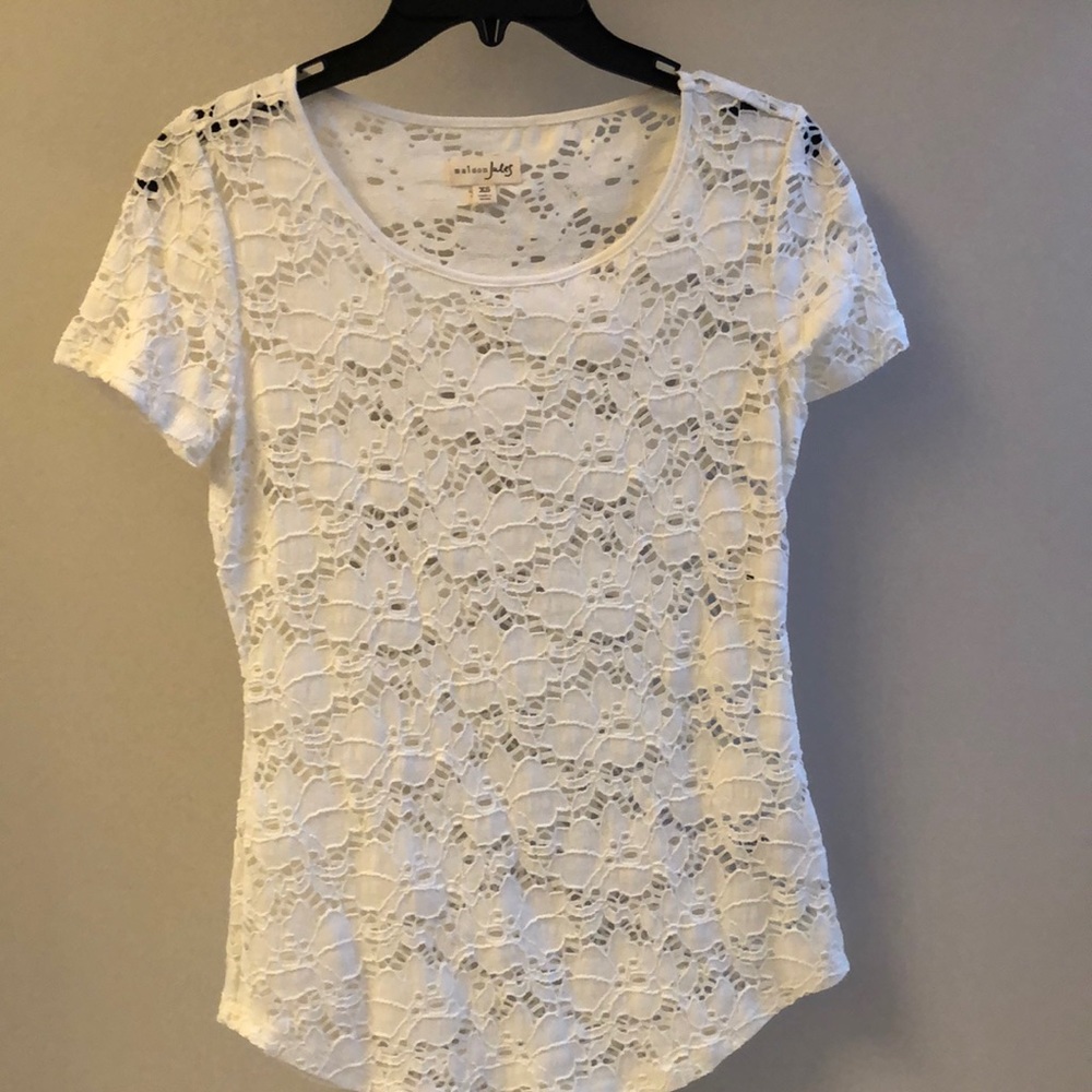 Madison Jules Size XS white lace T-Shirt